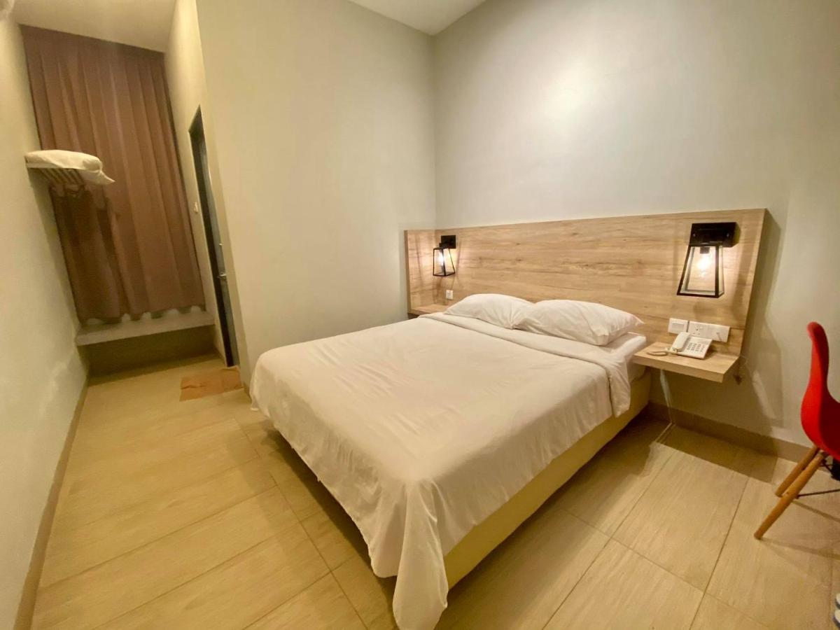 Wan Loong Hotel ปอนเตียนเกอชิล ภายนอก รูปภาพ